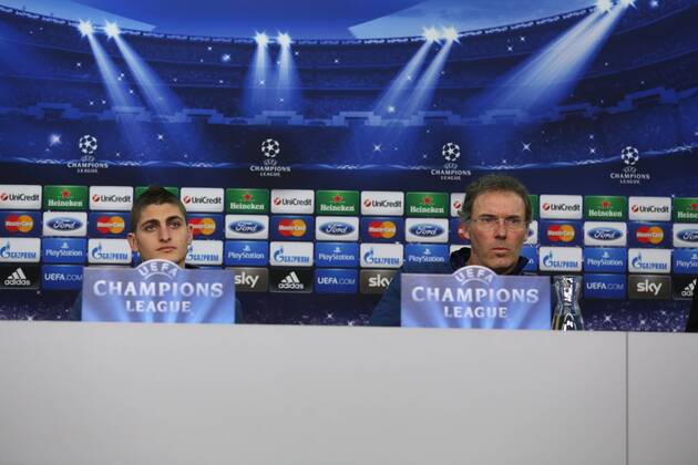 Trainer, Headcoach Laurent Blanc (FC Paris Saint-Germain) and Marco Verratti (FC Paris Saint-Germain 24) during the Press Conference, waehrend der Pressekonferenz Abschluss - Pressekonferenz Paris Saint-Germain --- Fussball --- Champions League --- Achtelfinale --- 17.02.2014, EP_JSE