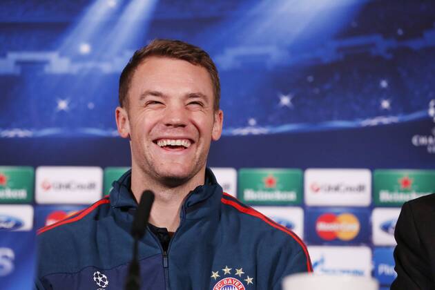 Torwart, Goalkeeper Manuel Neuer (FC Bayern München 1) laughing during the pressconference, während der Pressekonferenz gut gelaunt am Lachen, Emotion, Freude, Glück Abschluss - Pressekonferenz FC Bayern München --- Fussball --- Champions League --- Achtelfinale --- 18.02.2014 EP_JSE