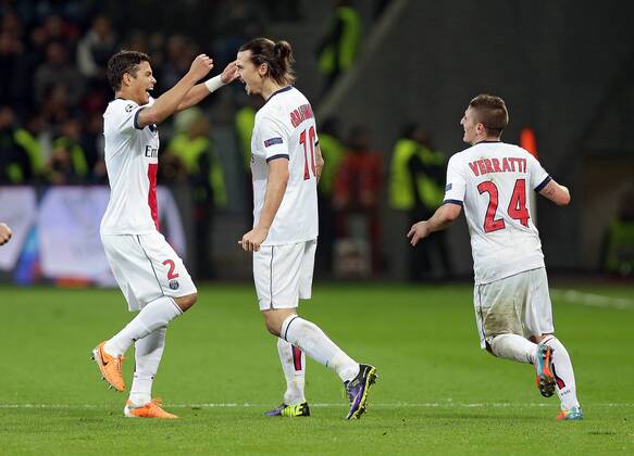 18.02.2014, xovx, Fussball Champions League, Bayer 04 Leverkusen - Paris St.Germain, v.l. Jubel bei Thiago Silva (Paris Saint-Germain), Zlatan Ibrahimovic (Paris Saint-Germain) und Marco Verratti (Paris Saint-Germain) nach dem Tor zum 0:3, Freisteller.