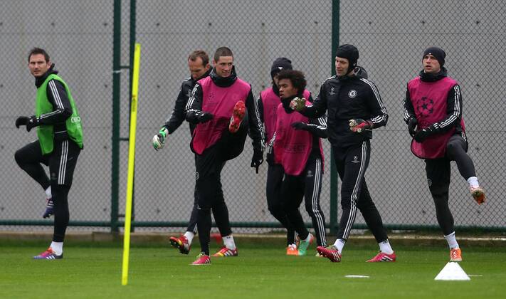 Chelsea players take part in a training session ahead of the UEFA Champions League round of 16 football match between Galatasaray and Chelsea on February 25, 2014, at the Kasimpasa training ground in Istanbul. 