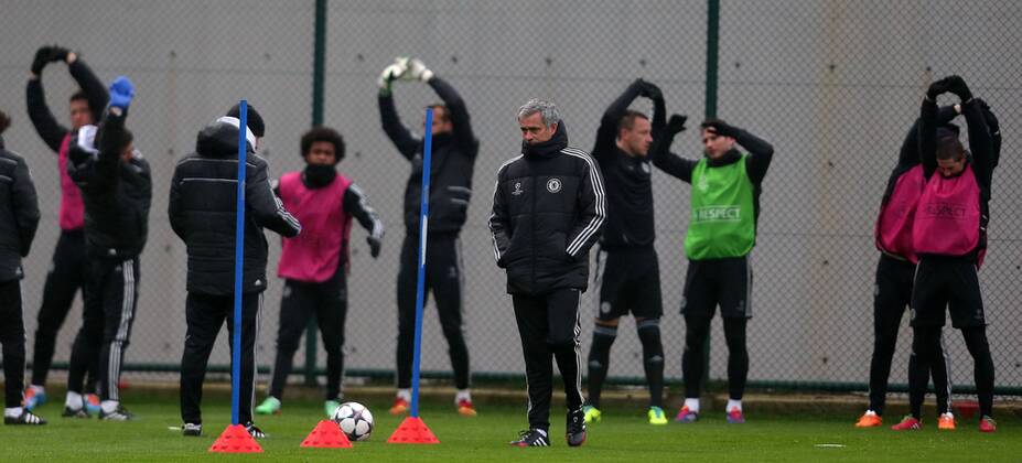 Chelsea s head coach Jose Mourinho takes part in a training session ahead of the UEFA Champions League round of 16 football match between Galatasaray and Chelsea on February 25, 2014, at the Kasimpasa training ground in Istanbul. 