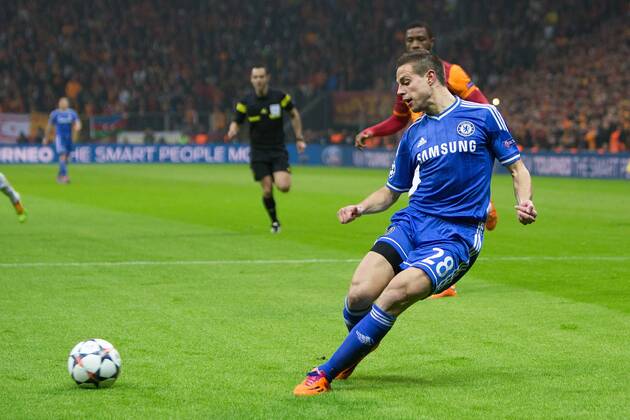 Cesar Azpilicueta of Chelsea sets up the opening goal - UEFA Champions League First Knockout Round - Galatasaray S.K vs. Chelsea - Turk Telekom Arena - Istanbul - Turkey - 26th February 2014 - Picture Philip Oldham Sportimage EDITORIAL USE ONLY. No use with unauthorised audio, video, data, fixture lists, club league logos or live services. Online in-match use limited to 120 images, no video emulation. No use in betting, games or single club league player publications.