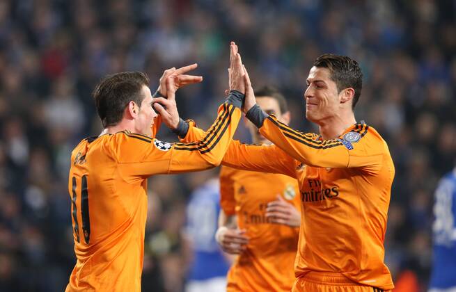 Gelsenkirchen, Fussball Männer, UEFA Champions League, Saison 2013 2014, Spieltag 5, Gruppe E, FC Schalke 04 vs Real Madrid 26.02.2014, Stadion Gelsenkirchen, Gelsenkirchen, gareth bale, cristiano ronaldo, jubeln