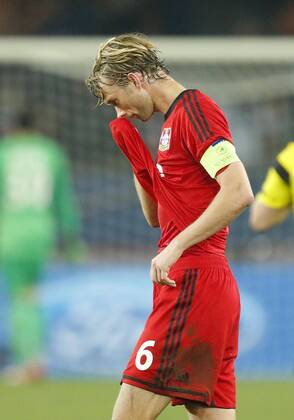 Simon ROLFES, Lev 6 Emotionen, enttäuscht, Enttäuschung, Frust, frustriert, Trauer ,traurig, verzweifelt, Verzweiflung PARIS SAINT GERMAIN - BAYER 04 LEVERKUSEN Fussball UEFA Champions League, Achtelfinale, Paris, 12.03.2014 CL Saison 2013 2014,