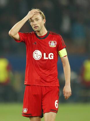 Simon ROLFES, Lev 6 Emotionen, enttäuscht, Enttäuschung, Frust, frustriert, Trauer ,traurig, verzweifelt, Verzweiflung PARIS SAINT GERMAIN - BAYER 04 LEVERKUSEN Fussball UEFA Champions League, Achtelfinale, Paris, 12.03.2014 CL Saison 2013 2014,