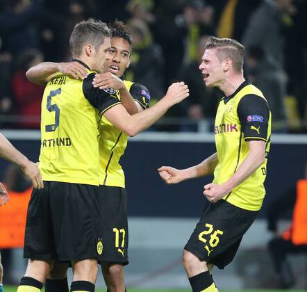 Dortmund , Fussball Männer, UEFA Champions League, Saison 2013 2014, Borussia Dortmund vs Zenit St. Petersburg 19.03.2014, Dortmund Stadion Dortmund Pierre Emerick Aubameyang, Sebastian Kehl, Lukasz Piszczek, Torjubel,