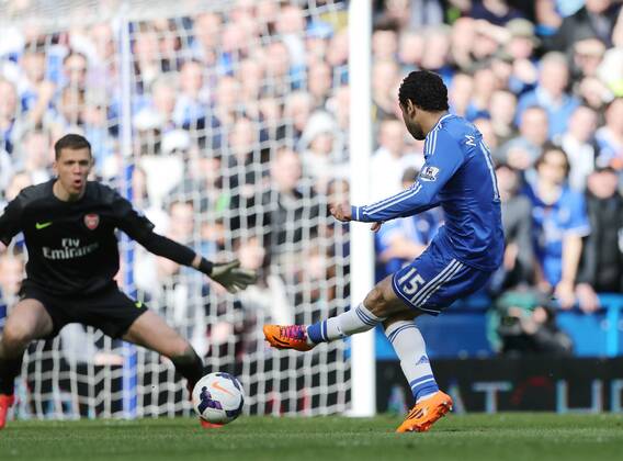 Chelsea s Mohamed Salah scoring his sides sixth goal Chelsea vs Arsenal - Premier League - Stamford Bridge - London - England - 22 03 2014 - Pic David Klein Sportimage EDITORIAL USE ONLY. No use with unauthorised audio, video, data, fixture lists, club league logos or live services. Online in-match use limited to 120 images, no video emulation. No use in betting, games or single club league player publications.