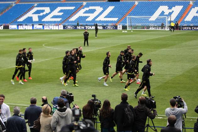 Die Dortmunder Mannschaft beim Abschlusstraining Abschluss - Training Borussia Dortmund --- Fussball --- Champions League --- Viertelfinale --- 01.04.2014 Foto: Schueler Eibner EP_JSE