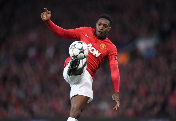 FUSSBALL CHAMPIONS LEAGUE VIERTELFINALE HINSPIEL SAISON 2013 2014 Manchester United FC - FC Bayern München 01.04.2014 Daniel Welbeck (Manchester United FC) Einzelaktion am Ball 