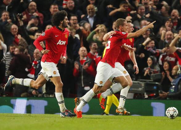 Nemanja VIDIC, MANU 15 Torschuss, schiesst das Tor zum 1-0 jubel MANCHESTER UNITED - FC BAYERN München Fussball UEFA Champions League, Viertelfinale, Viertelfinalhinspiel, Hinspiel Manchester , 01.04.2014 CL Saison 2013 2014, FCB