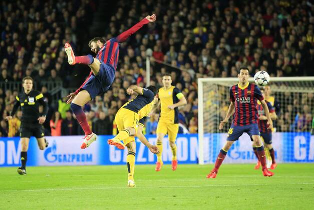 April 1, 2014 - Barcelona, Spain - Gerard Pique injury in the match between FC Barcelona and Atletico de Madrid for the first leg of the quarterfinals round of the Champions League at the Camp Nou on April 1, 2014. Photo: Joan Valls Urbanandsport Nurphoto. Champions League: FC Barcelona vs Atletico Madrid  - ZUMAn23