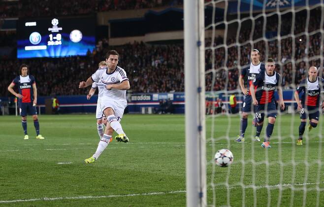 Chelsea s Eden Hazard scoring his sides opening goal Paris Saint Germain PSG vs Chelsea FC London London - Champions League - EDITORIAL USE ONLY. No use with unauthorised audio, video, data, fixture lists, club league logos or live services. Online in-match use limited to 120 images, no video emulation. No use in betting, games or single club league player publications.