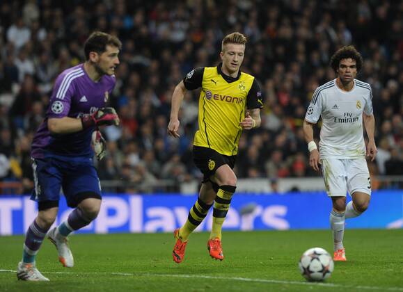 Borussia Dortmund Midfielder, number 11 REUS - Marco Reus (23), Real Madrid goalkeeper, number 1 I. CASILLAS - Iker Casillas Fernandez (31), Real Madrid Defender, number 3 PEPE - Kepler Laveran Lima Ferreira (29) during round cuartos de final of the champions league league, soccer match between Real CF Madrid - BVB Borussia Dortmund at the Santiago Bernabeu estadium, Madrid - 
