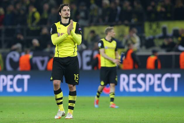 08.04.2014, xgsx, Fussball Champions League, Borussia Dortmund - Real Madrid, v.l. Respekt haben sich Mats Hummels (BVB Borussia Dortmund - 15) und Borussia Dortmund verschafft