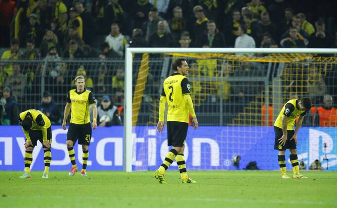 BVB Manuel FRIEDRICH, BVB 2 Oliver KIRCH, BVB 21 Henrikh MKHITARYAN, BVB 10 Emotionen, enttaeuscht, Enttaeuschung, Frust, frustriert, Trauer ,traurig, verzweifelt, Verzweiflung BORUSSIA DORTMUND - REAL MADRID Fussball UEFA Champions League, Viertelfinale, Rueckspiel Dortmund, 08.04.2014 CL Saison 2013 2014, BVB