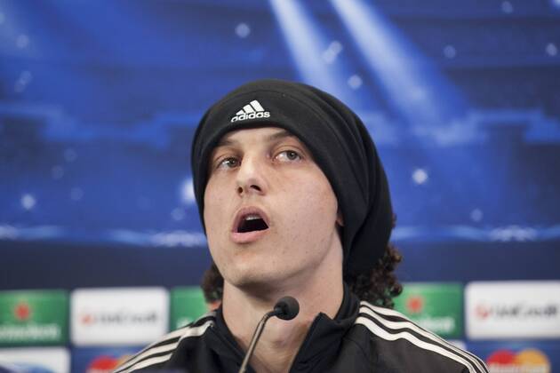 Chelsea s David Luiz during a press conference ahead of Tuesday s Champions League, semifinal, first leg, soccer match against Atletico Madrid, at the Vicente Calderon stadium, in Madrid, Spain, April 21, 2014.  (20186704)