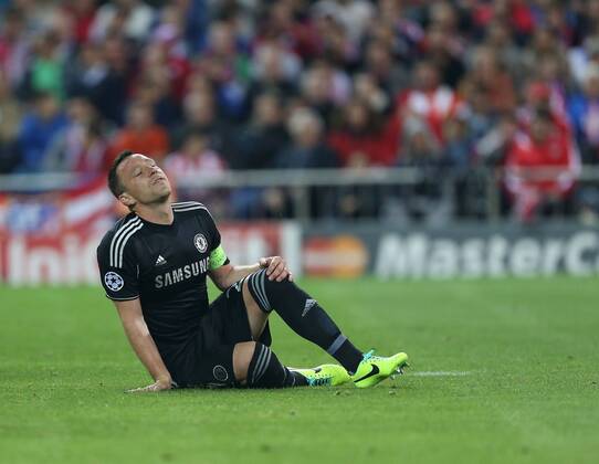 Chelsea s John Terry goes off injured Athletico Madrid vs Chelsea - Champions League, Semi Final, First leg - Vicente Calderon Stadium - 22 04 2014 - Pic David Klein Sportimage EDITORIAL USE ONLY. No use with unauthorised audio, video, data, fixture lists, club league logos or live services. Online in-match use limited to 120 images, no video emulation. No use in betting, games or single club league player publications.
