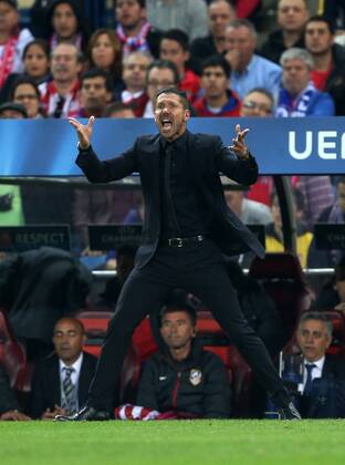 Athletico Madrid s Diego Simeone in action Athletico Madrid vs Chelsea - Champions League, Semi Final, First leg - Vicente Calderon Stadium - 22 04 2014 - Pic David Klein Sportimage EDITORIAL USE ONLY. No use with unauthorised audio, video, data, fixture lists, club league logos or live services. Online in-match use limited to 120 images, no video emulation. No use in betting, games or single club league player publications.