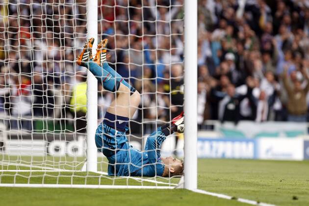 FC Bayern Munchen s Manuel Neuer during Champions League soccer match Real Madrid v FC Bayern Munchen at Santiago Bernabeu stadium in Madrid, Spain. April 23, 2014.  (20187591)