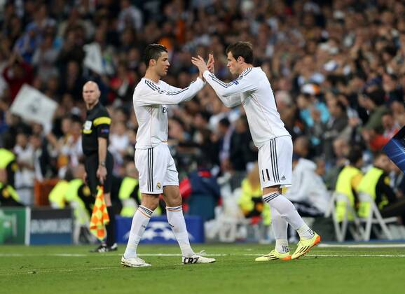 Real Madrid s Gareth Bale replaces Cristiano Ronaldo Real Madrid vs Bayern Munich - Champions League, Semi Final, First leg - Santiago Bernabeu Stadium - Madrid - Spain - 23 04 2014 - Pic DavidKlein Sportimage EDITORIAL USE ONLY. No use with unauthorised audio, video, data, fixture lists, club league logos or live services. Online in-match use limited to 120 images, no video emulation. No use in betting, games or single club league player publications.