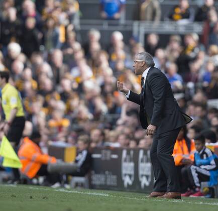26.04.2014. London, England. Felix Magath the Fulham manager during the Barclays Premier League match between FC Fulham and Hull City at Craven Cottage. xNigelxCookex  ActionPlus20411365