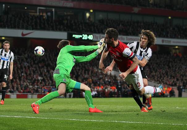 Arsenal s Olivier Giroud fires in a shot Arsenal vs Newcastle United - Barclays Premier League - Emirates Stadium - London - UK - 28 04 2014 - Pic David Klein Sportimage EDITORIAL USE ONLY. No use with unauthorised audio, video, data, fixture lists, club league logos or live services. Online in-match use limited to 120 images, no video emulation. No use in betting, games or single club league player publications.