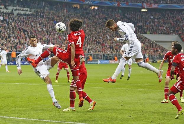 Sergio RAMOS, Real Madrid 4 Torschuss, schiesst das Tor zum 0-1 FC BAYERN München - REAL MADRID Halbfinale, RÜCKSPIEL, Fussball UEFA Champions League, Halbfinale, München, 29.04.2014 CL Saison 2013 2014, FCB, München