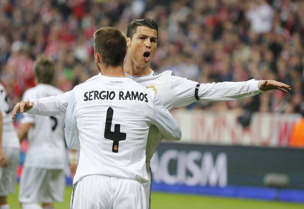 Sergio RAMOS, Real Madrid 4 Torjubel, Jubel nach dem Tor zum 0-1 mit Cristiano RONALDO, Real Madrid 7 FC BAYERN München - REAL MADRID Halbfinale, RÜCKSPIEL, Fussball UEFA Champions League, Halbfinale, München, 29.04.2014 CL Saison 2013 2014, FCB, München