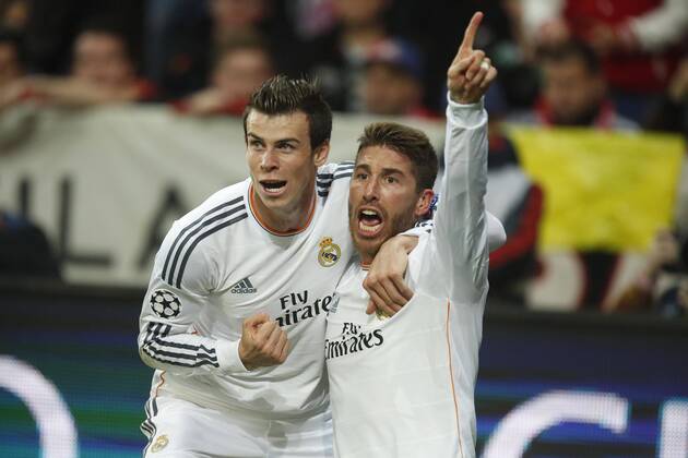 Sergio RAMOS, Real Madrid 4 Torjubel, Jubel nach dem Tor zum 0-1 mit Gareth BALE, Real Madrid 11 FC BAYERN München - REAL MADRID Halbfinale, RÜCKSPIEL, Fussball UEFA Champions League, Halbfinale, München, 29.04.2014 CL Saison 2013 2014, FCB, München