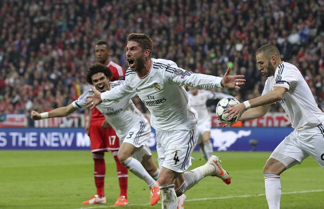 Torjubel Madrid, V.li. Pepe (Real), Torschütze Sergio Ramos (Real), Karim Benzema (Real) . FC Bayern München-Real Madrid . München, GER, 29.04.2014 ,Halbfinale Fussball-Champions League 2013-2014 .