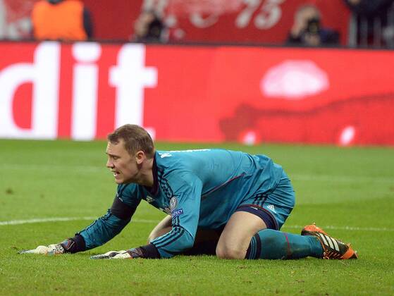 29.04.2014, xjhx, Fussball Champions League Halbfinale, FC Bayern München - Real Madrid, v.l. Manuel Neuer (FC Bayern München) sauer nach 0:3