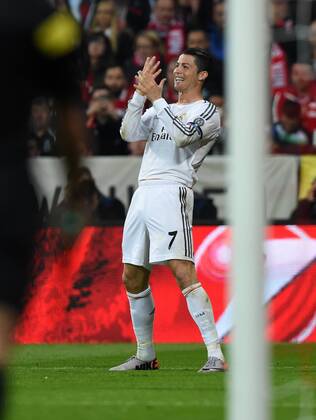 FUSSBALL CHAMPIONS LEAGUE HALBFINALE RÜCKSPIEL SAISON 2013 2014 FC Bayern München - Real Madrid 29.04.2014 Cristiano Ronaldo (Real Madrid) bejubelt seinen Treffer zum 0:3 