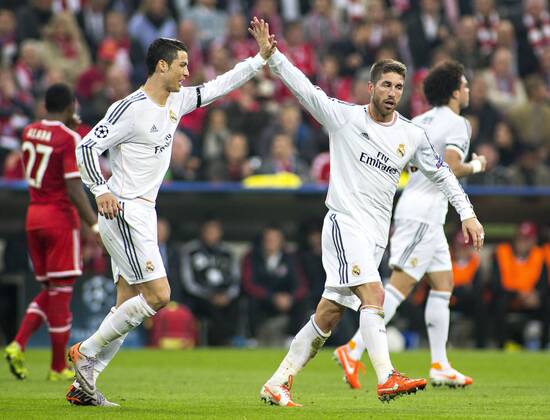 2:0 durch Sergio Ramos (Real). Cristiano Ronaldo (Real) klatscht ab. 29.04.2014, München, FC Bayern München vs. Real Madrid Â