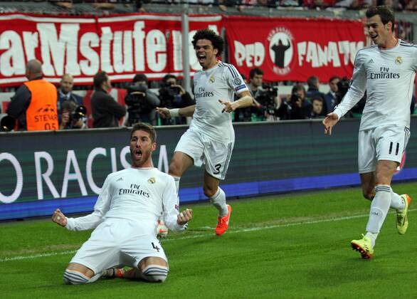 Fussball, Champions League, Halbfinale, Rückspiel, Saison 2013 2014, Herren, Europa , 29.04.2014 FC Bayern München - Real Madrid , v.l. Aktion, Freude, jubeln, Jubel nach Tor zum 0-1, Torschütze, Sergio Ramos, Real Madrid, Pepe, Real Madrid, Gareth Bale, Real Madrid,