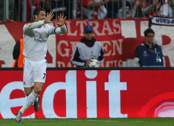 FUSSBALL - CL, Bayern vs Madrid München,DEUTSCHLAND,29.APR.14 - FUSSBALL - UEFA Champions League, Halbfinale, FC Bayern München vs Real Madrid. Bild zeigt den Jubel von Cristiano Ronaldo (Madrid). 