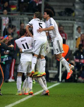 München, Fussball Männer, UEFA Champions League, Saison 2013 2014, Halbfinale Rückspiel, FC Bayern München vs Real Madrid CF 29.04.2014, München Arena München, Gareth Bale,Cristiano Ronaldo, Pepe Fabio Coentrao, Real Madrid, Aktion, Torjubeln