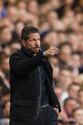 30.04.2014. London, England. Atletico Madrid& x2019;s Coach Diego SIMEONE reacts during the Champions League Semi Final match between Chelsea and Atletico Madrid at Stamford Bridge. xCraigxMercerx  ActionPlus20448584