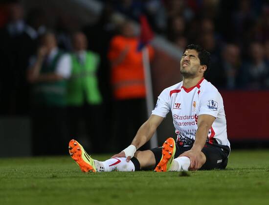Liverpool s Luis Suarez looks on dejected after a missed chance Crystal Palace vs FC Liverpool - Barclays Premier League - Selhurst Park - London - UK - 05 05 2014 - EDITORIAL USE ONLY. No use with unauthorised audio, video, data, fixture lists, club league logos or live services. Online in-match use limited to 120 images, no video emulation. No use in betting, games or single club league player publications.