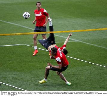 Atletico Madrid training session in Vicente Calderon stadium. In this picture, David Villa. xFOTOxCHEMAxREYx 