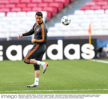Real Madrids Cristiano Ronaldo during training Atletico Madrid Training Session - Champions League Final - Stadium of Light - Lisbon - Portugal - 23 05 2014 - Pic David Klein Sportimage EDITORIAL USE ONLY. No use with unauthorised audio, video, data, fixture lists, club league logos or live services. Online in-match use limited to 120 images, no video emulation. No use in betting, games or single club league player publications.