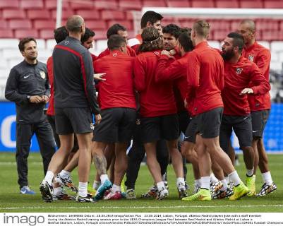 23.05.2014, Lisbon, Portugal. Atletico Madrid players joke with a staff member during the Atletico Madrid training session prior to the UEFA Champions League final between Real Madrid and Atletico Madrid at Lisboa e Benfica Stadium, Lisbon, Portugal xIvanxArlandisx  ActionPlus11524661
