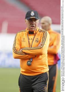 Real Madrid s coach Carlo Ancelotti during training session previous to the UEFA Champions League 2013 2014 Final match.May 23,2014.  (20151530)