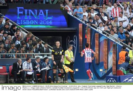 24.05.2014, xjhx, Fussball Champions League Finale, Real Madrid - Atletico Madrid, v.l. Diego Costa (Atletico Madrid) verletzt