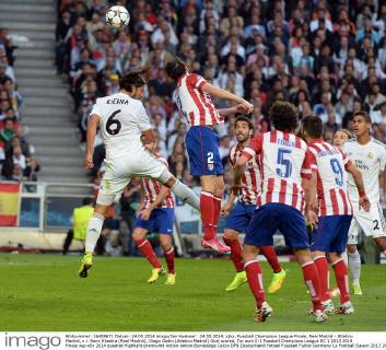 24.05.2014, xjhx, Fussball Champions League Finale, Real Madrid - Atletico Madrid, v.l. Sami Khedira (Real Madrid), Diego Godin (Atletico Madrid) Goal scored, Tor zum 0:1