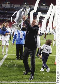 Trainer Carlo Ancelotti (Real) mit Pokal . Champions League-Sieger 2014 Real Madrid . Real Madrid-Atletico Madrid . Lissabon, POR, 24.05.2014 , Finale, Fussball-Champions League 2014.