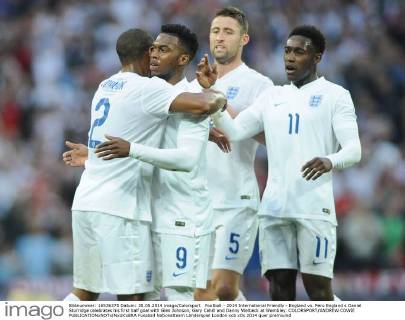 Football - 2014 International Friendly - England vs. Peru England s Daniel Sturridge celebrates his first half goal with Glen Johnson, Gary Cahill and Danny Welbeck at Wembley. COLORSPORT ANDREW COWIE