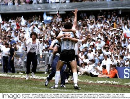 VALDANO Jorge Alberto Team Argentinien Jorge Alberto Valdano jubelt nach seinem Tor zum 2 : 0 Finale ARGENTINIEN-DEUTSCHLAND am 29.06.1986 in Mexico Stadt im Azteken Stadion 3 : 2 FIFA Fussball Weltmeisterschaften 1986 in Mexico