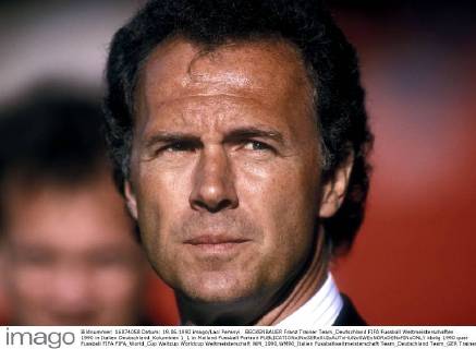 BECKENBAUER Franz Trainer Team_Deutschland FIFA Fussball Weltmeisterschaften 1990 in Italien Deutschland_Kolumbien 1_1 in Mailand Fussball Portrait