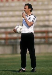 BECKENBAUER Franz Trainer Fußball Weltmeisterschaften 1986 Mexico Fußball Training. Copyright 