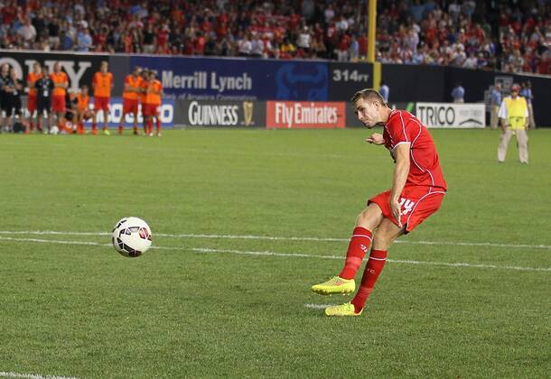 Liverpool s Jordan Henderson scoring his penalty - International Champions Cup 2014 - Manchester City vs Liverpool - Yankee Stadium - New York - USA - 30th July 2014 - Picture David Klein Sportimage EDITORIAL USE ONLY. No use with unauthorised audio, video, data, fixture lists, club league logos or live services. Online in-match use limited to 120 images, no video emulation. No use in betting, games or single club league player publications.